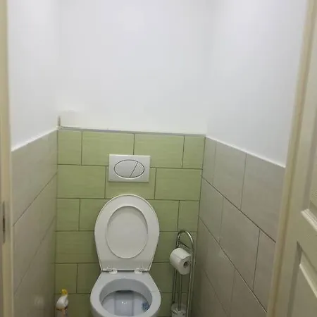 Big Cozy - Skyfall 3 Bdrm 6 Beds 1&half Baths Lejlighed *